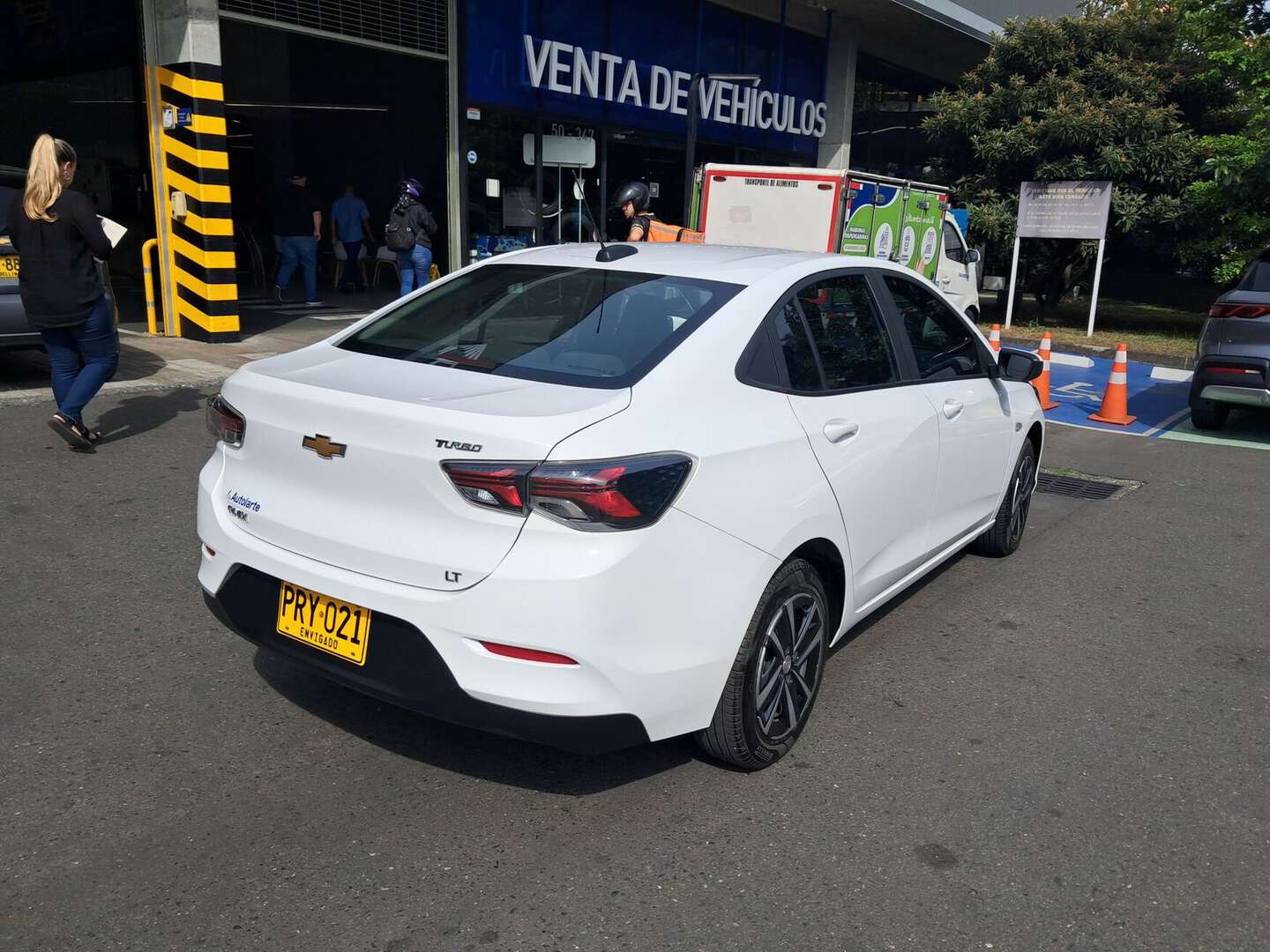 Chevrolet - Onix - 2026