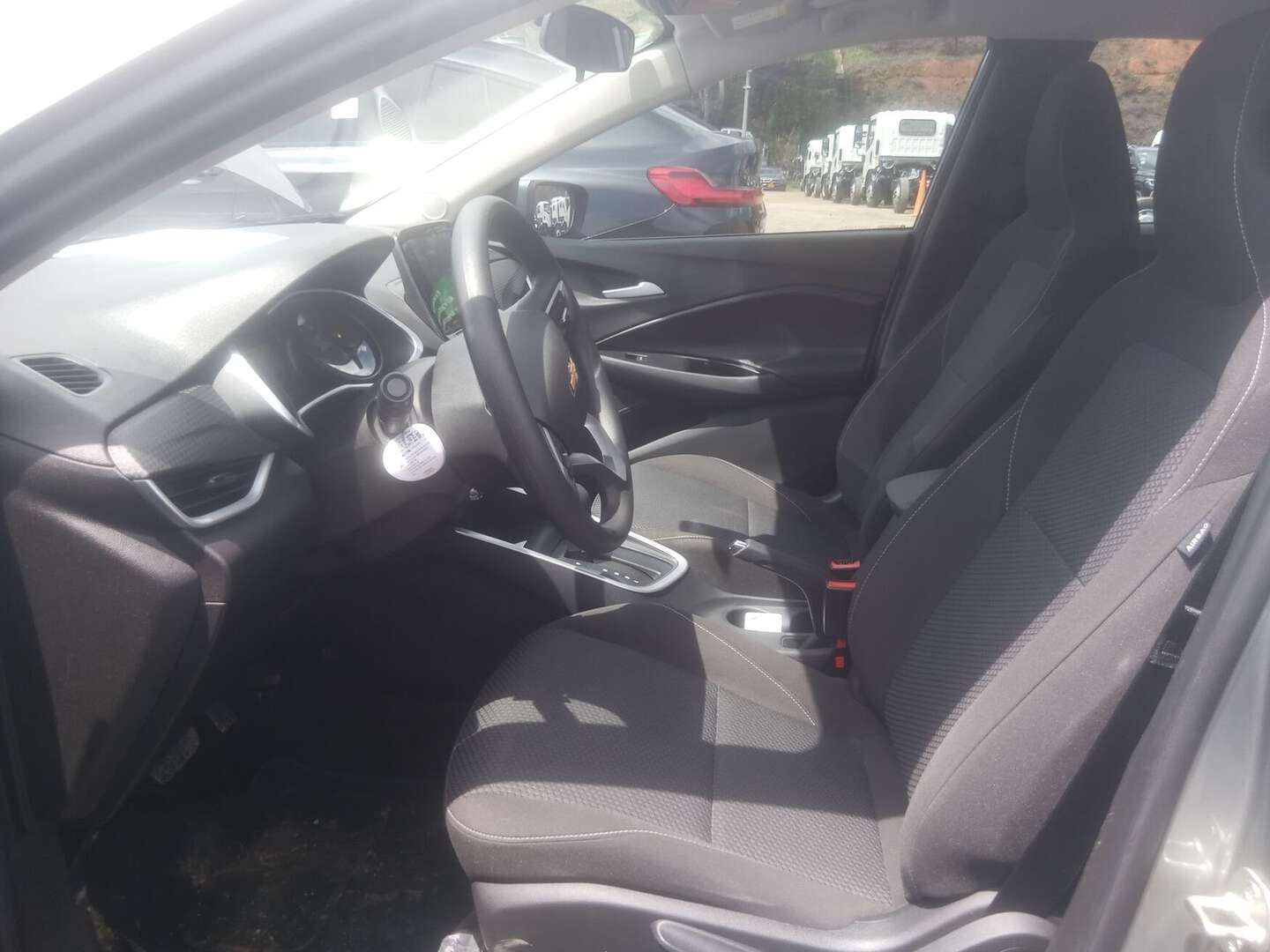 Chevrolet - Onix - 2025