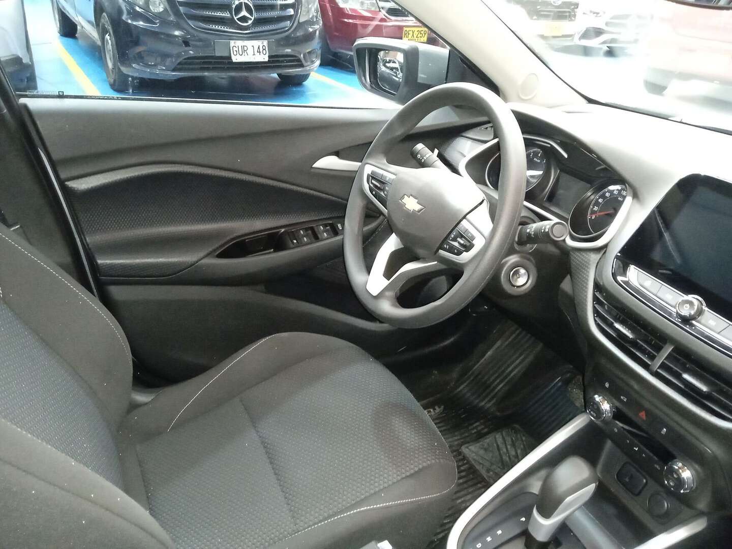 Chevrolet - Onix - 2025