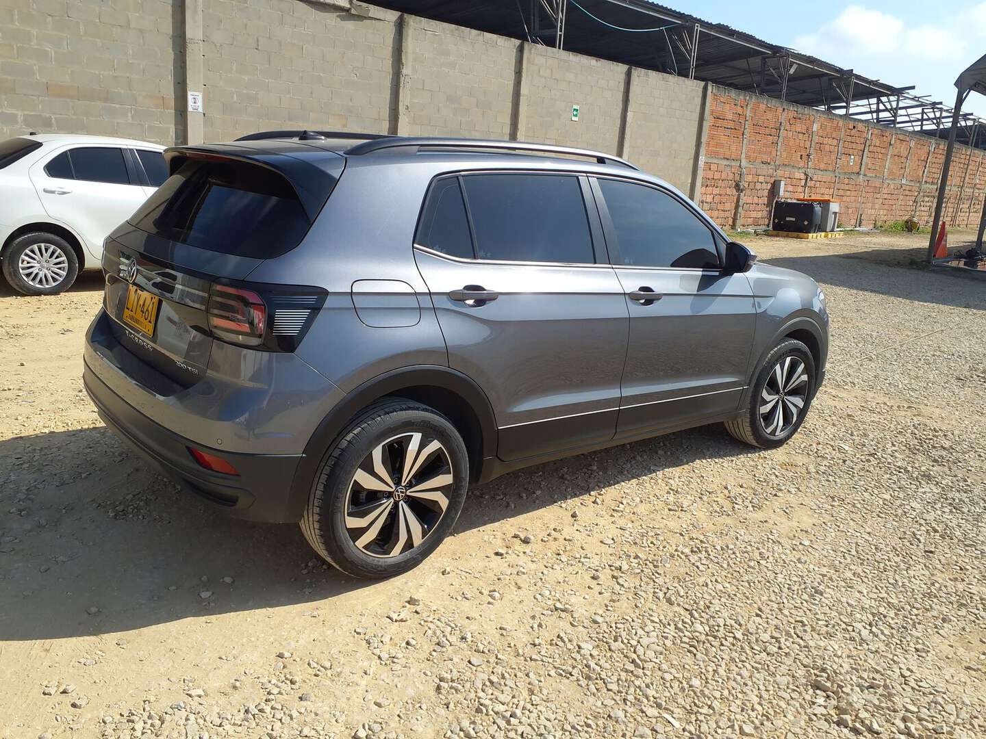 Volkswagen - T-Cross - 2022