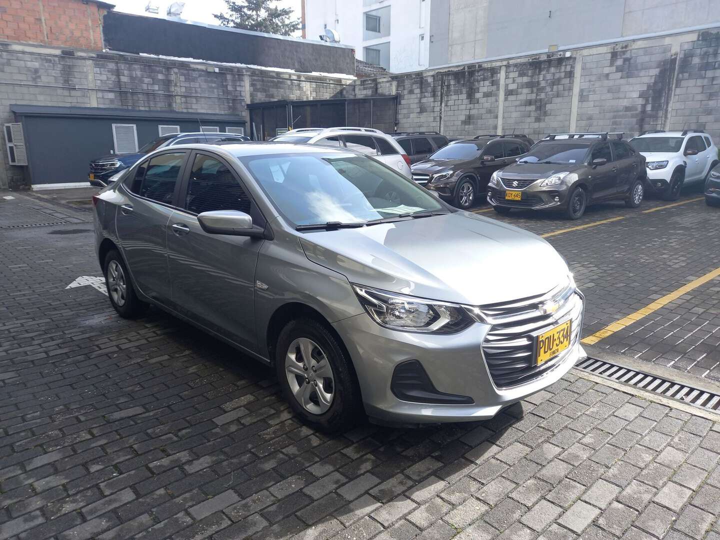 Chevrolet - Onix - 2025