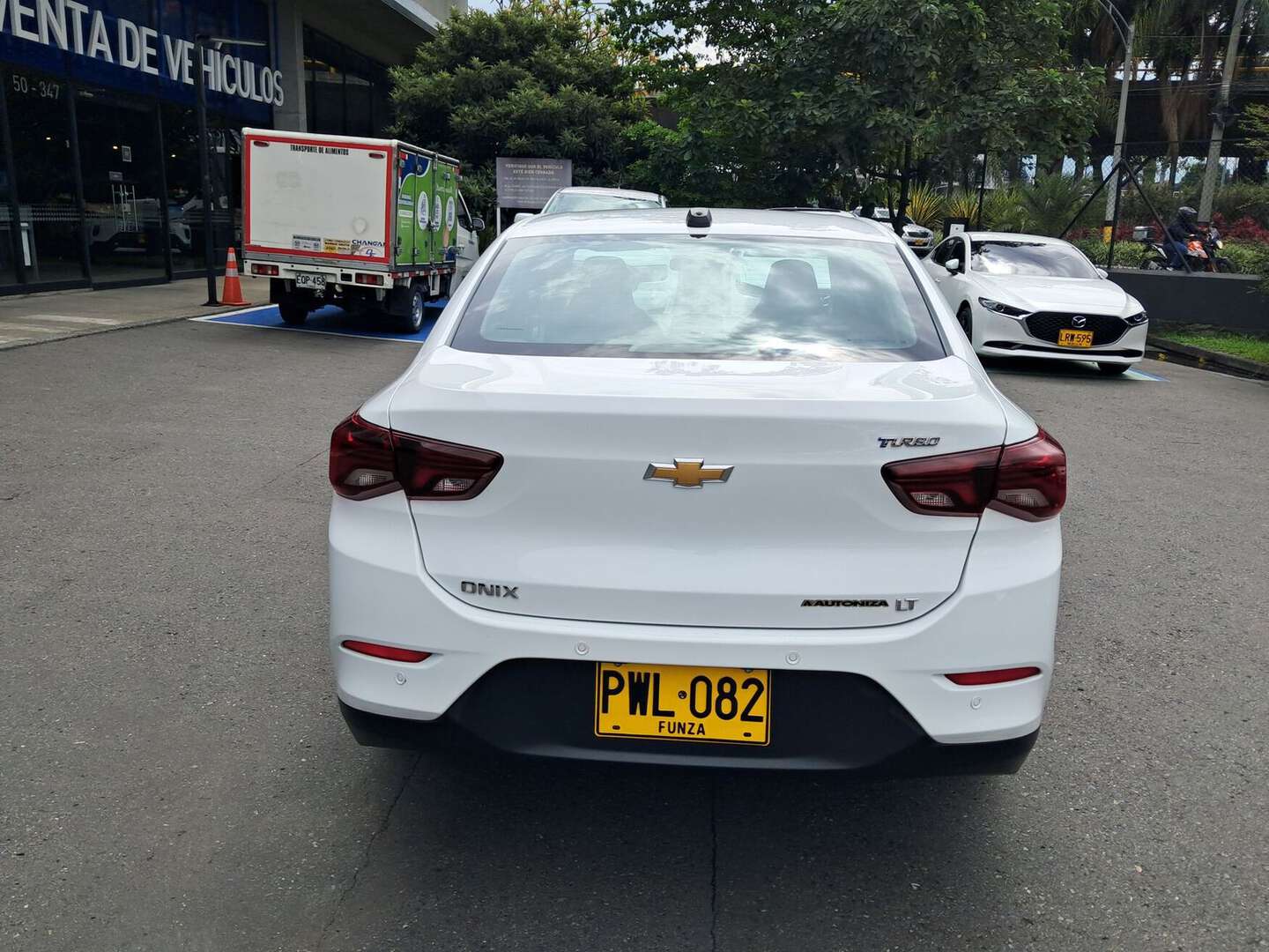 Chevrolet - Onix - 2025