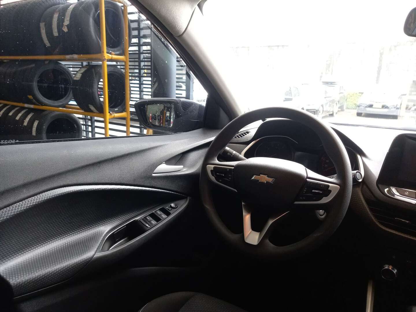 Chevrolet - Onix - 2025