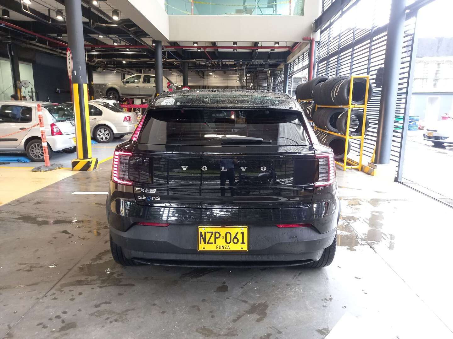 Volvo - XC30 - 2025