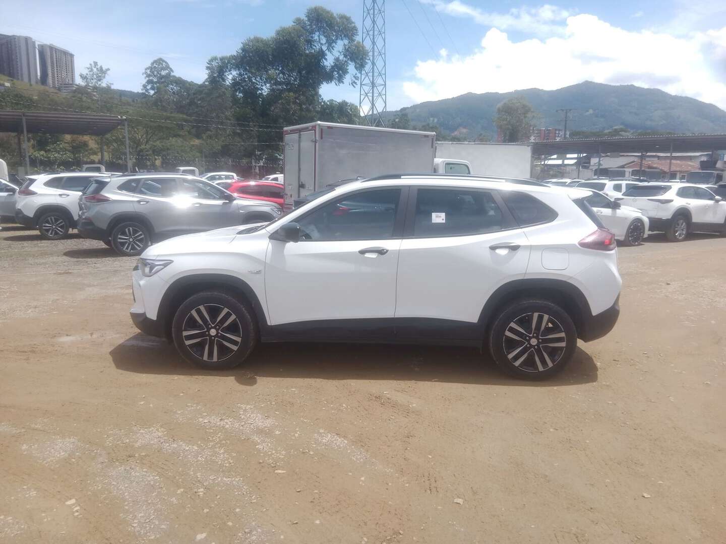 Chevrolet - Tracker - 2025