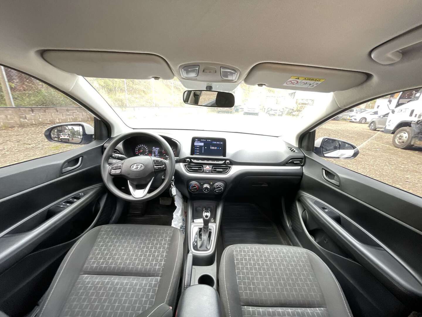 Hyundai - Accent - 2024