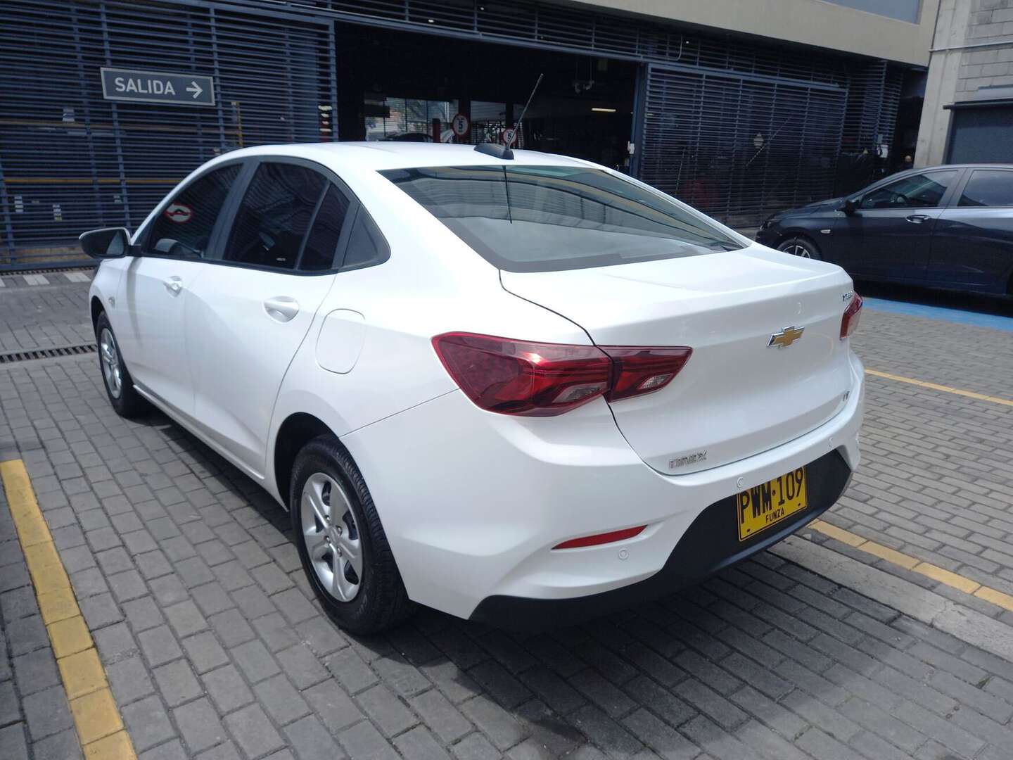 Chevrolet - Onix - 2025