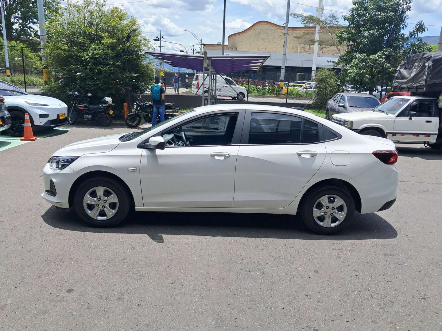 Chevrolet - Onix - 2025