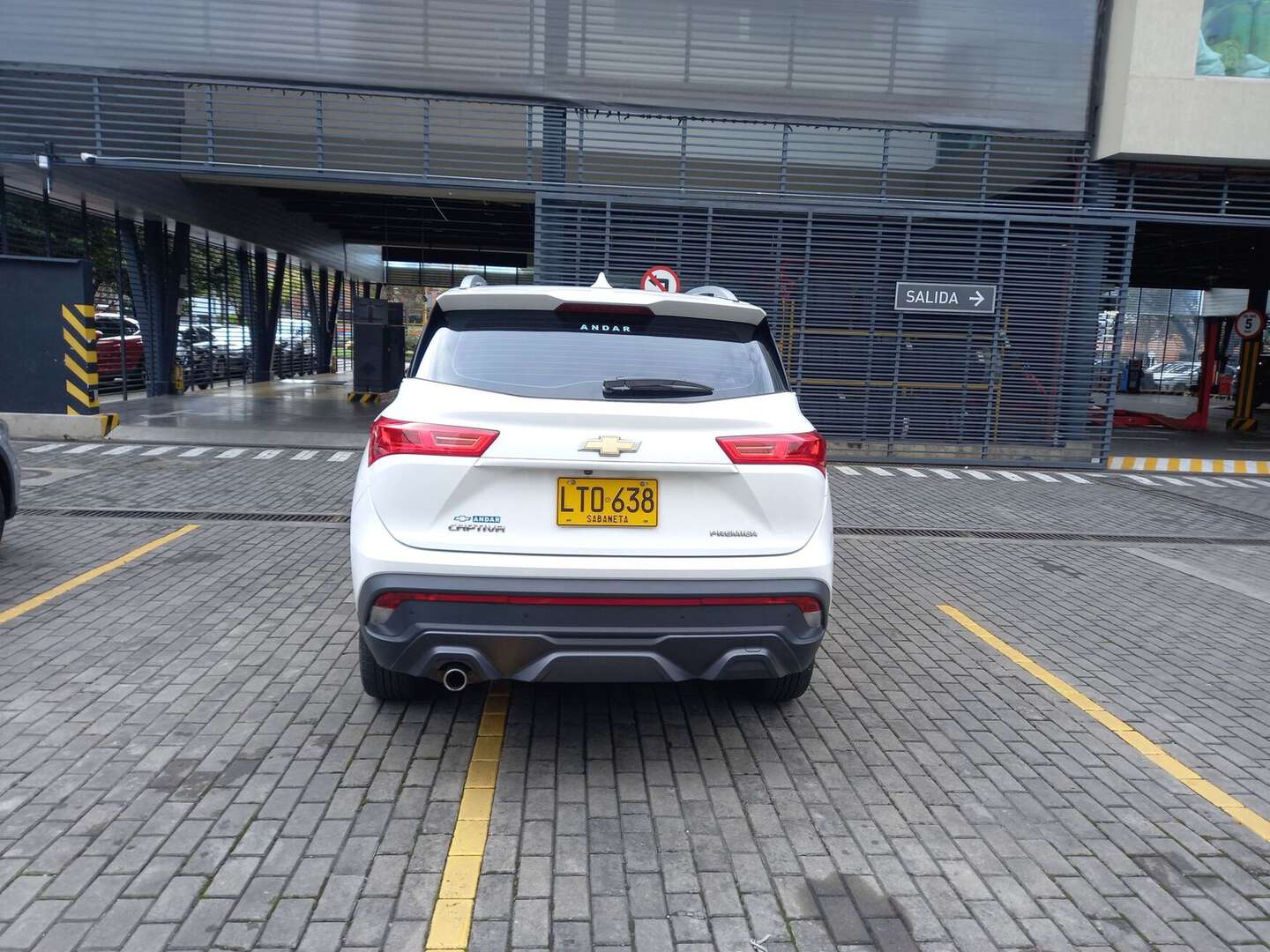 Chevrolet - Captiva - 2023