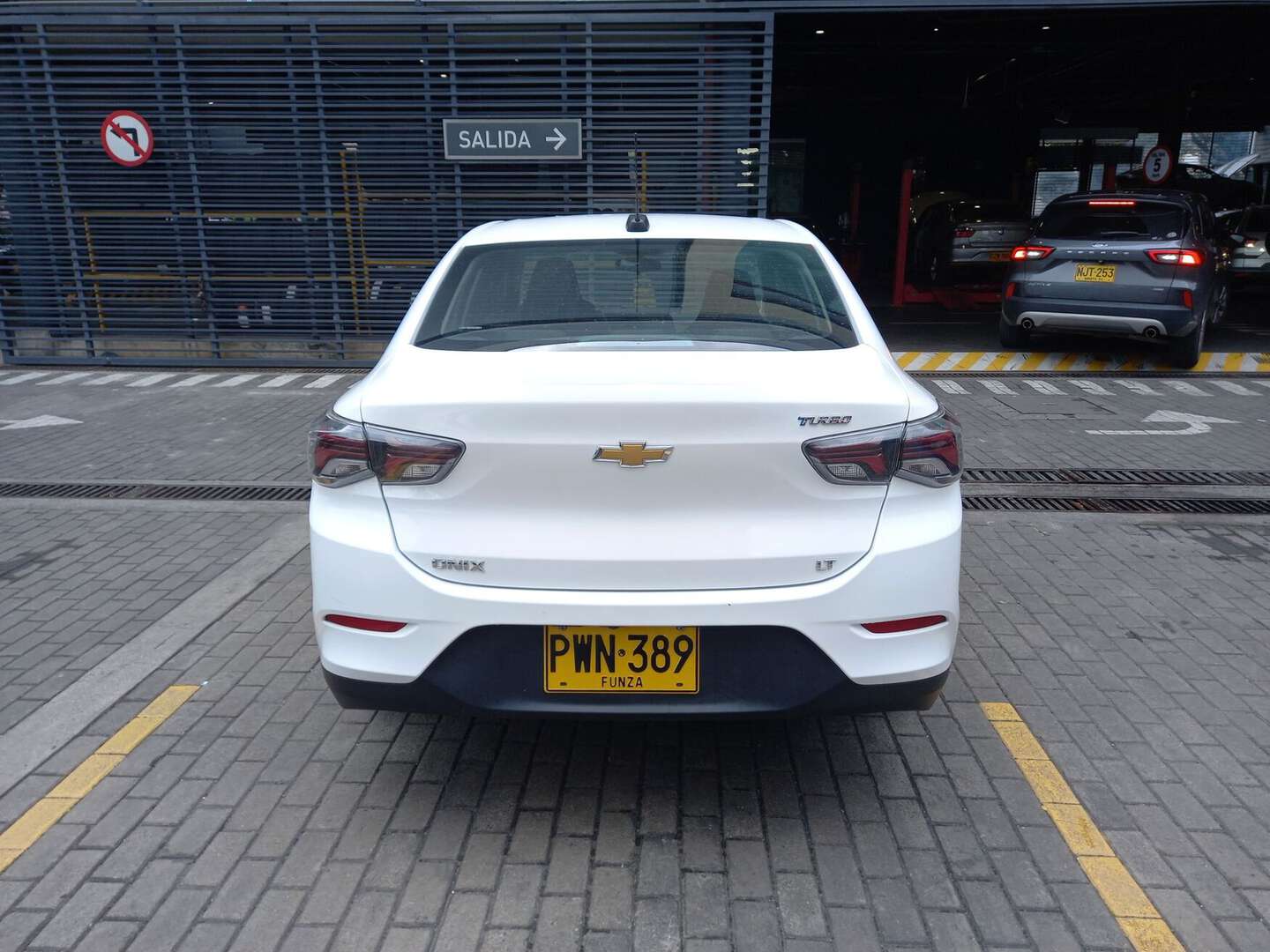 Chevrolet - Onix - 2026