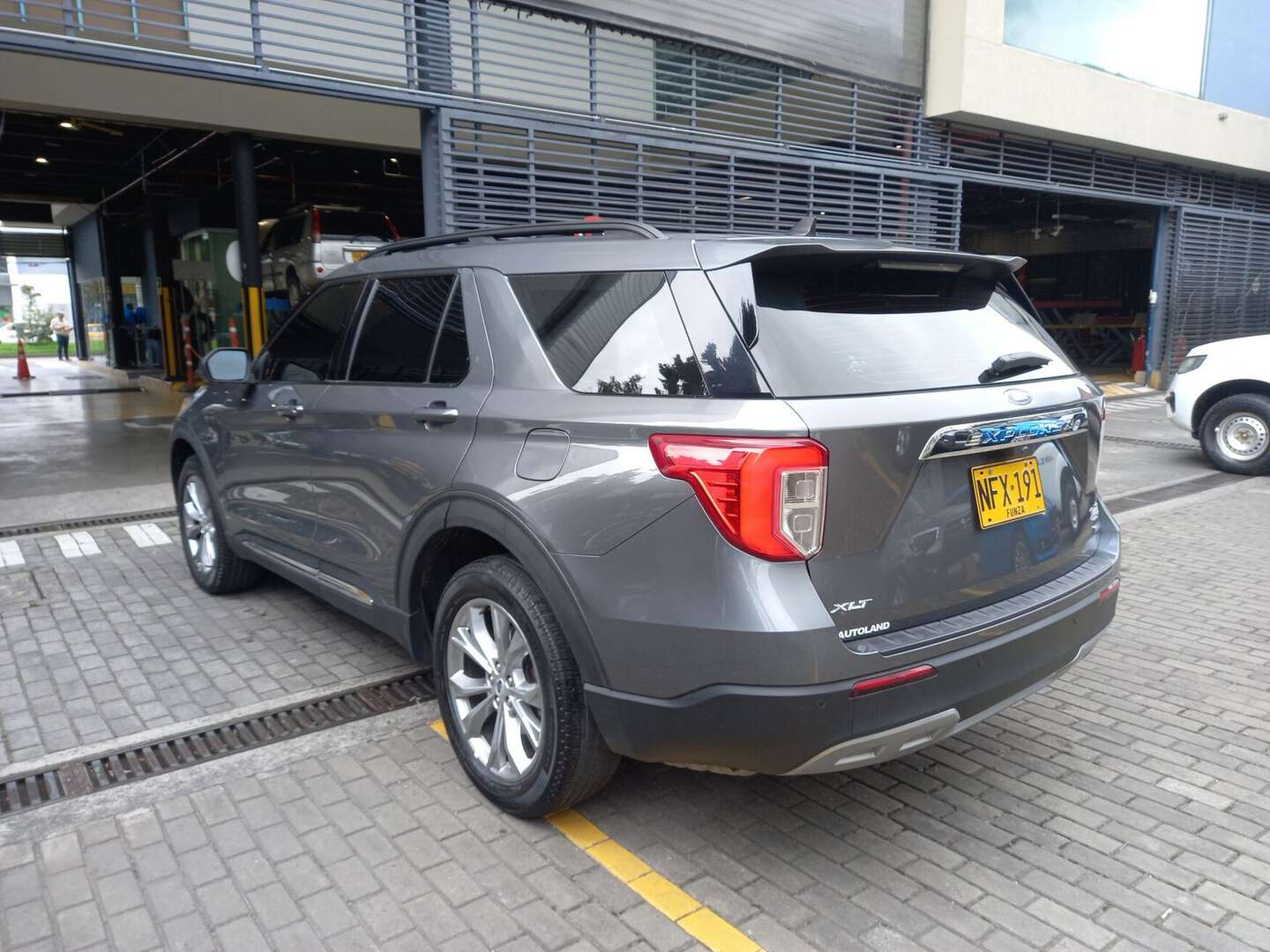 Ford - Explorer - 2023