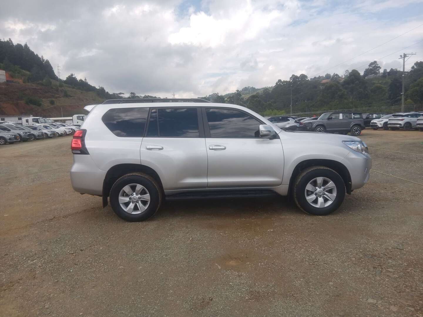 Toyota - Prado - 2021