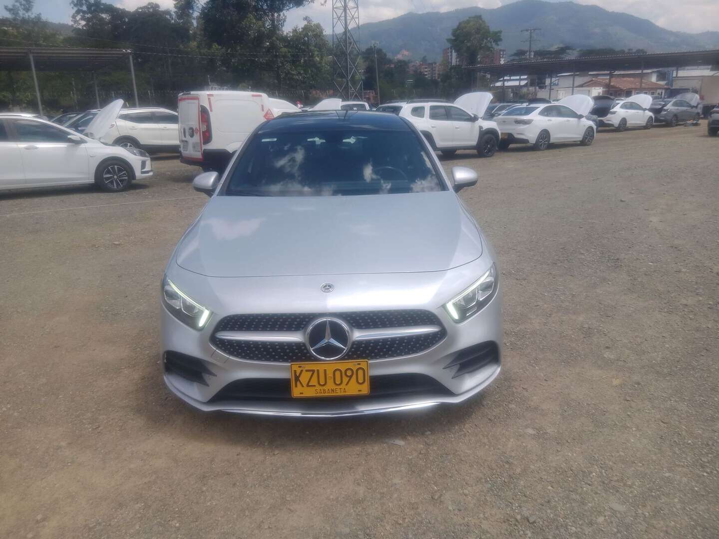 Mercedes Benz - A200 - 2022