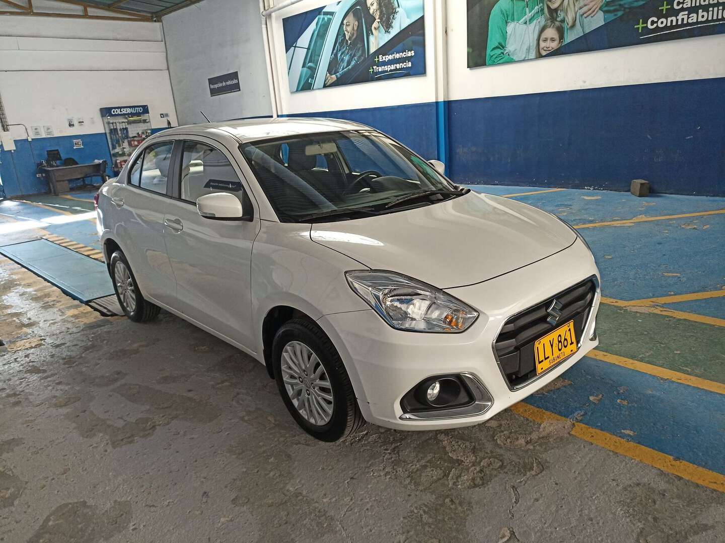 Suzuki - Swift - 2023