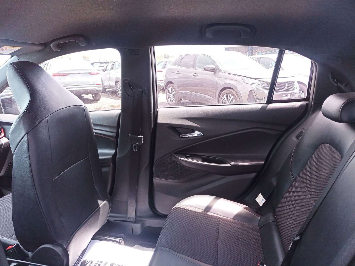 Chevrolet - Onix - 2021