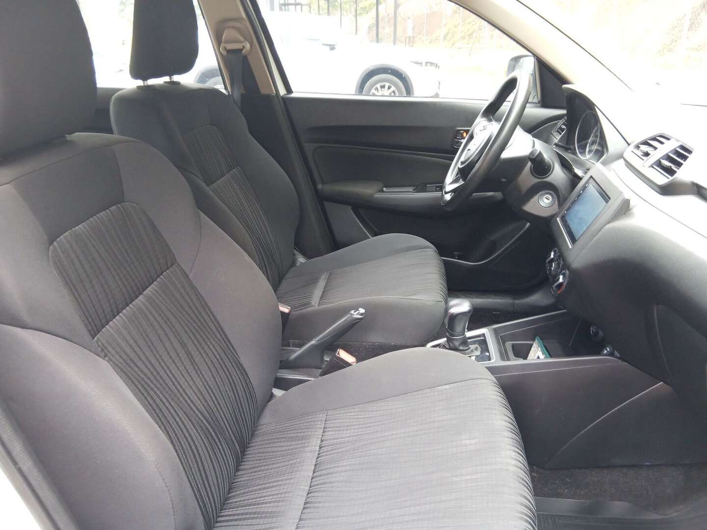 Suzuki - Swift - 2023