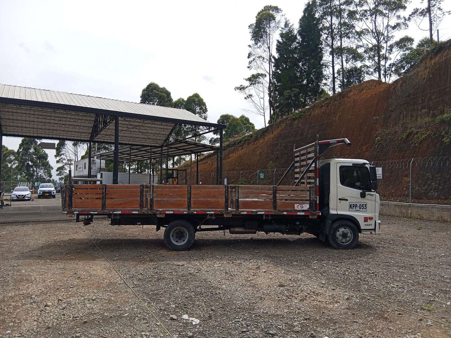 Hino - FC9J - 2022