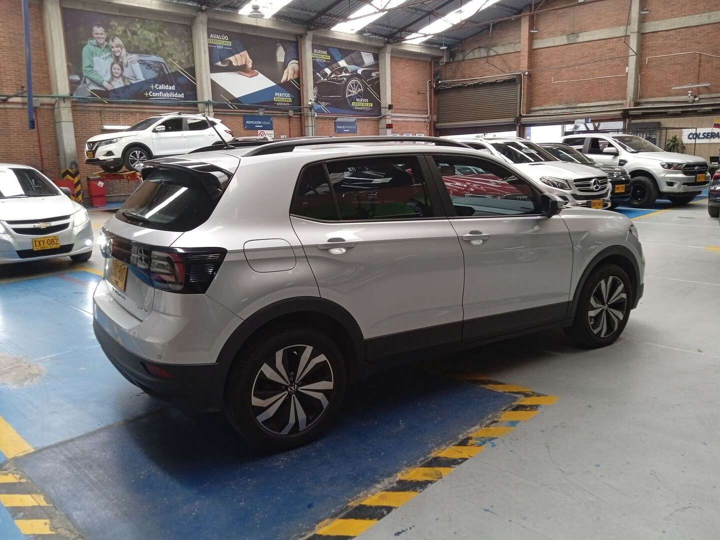 Volkswagen - T-Cross - 2023