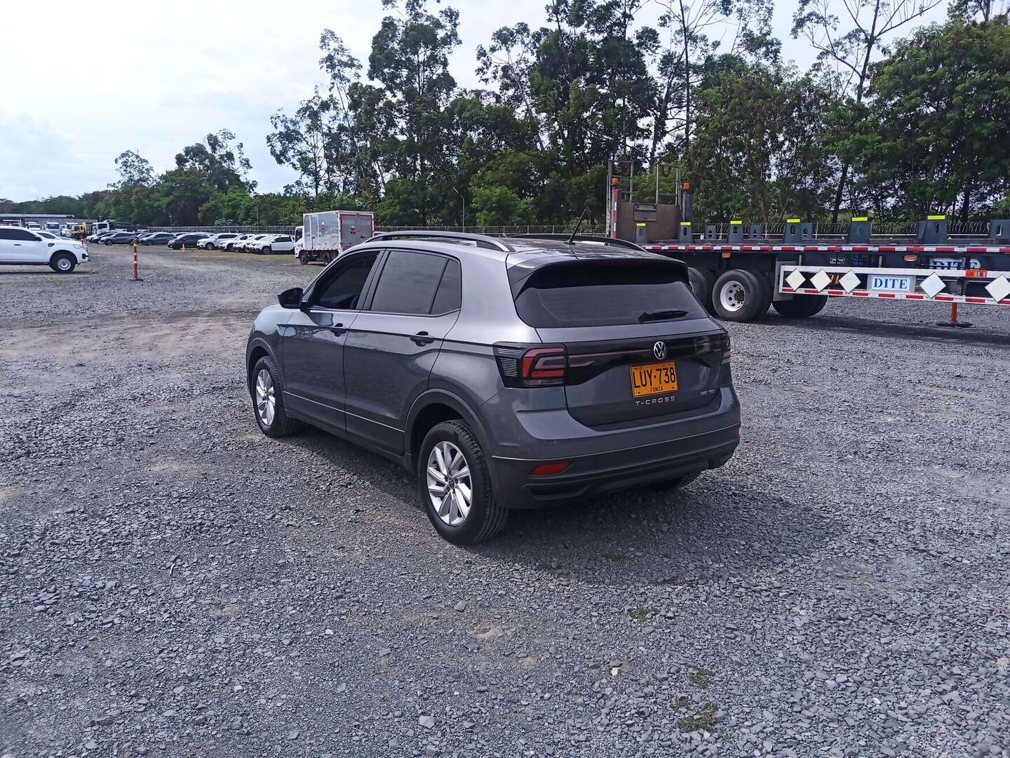 Volkswagen - T-Cross - 2023