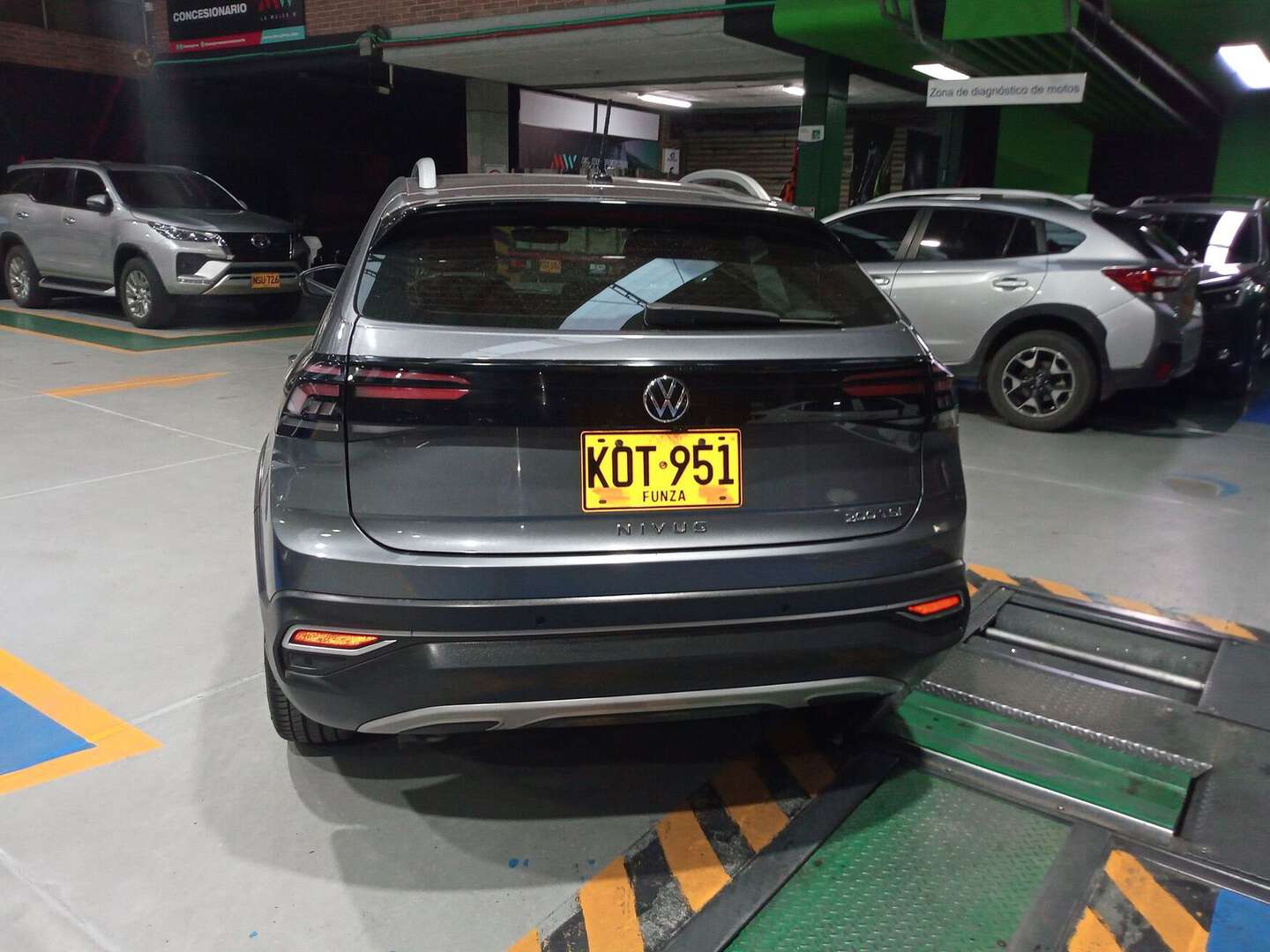 Volkswagen - Nivus - 2021