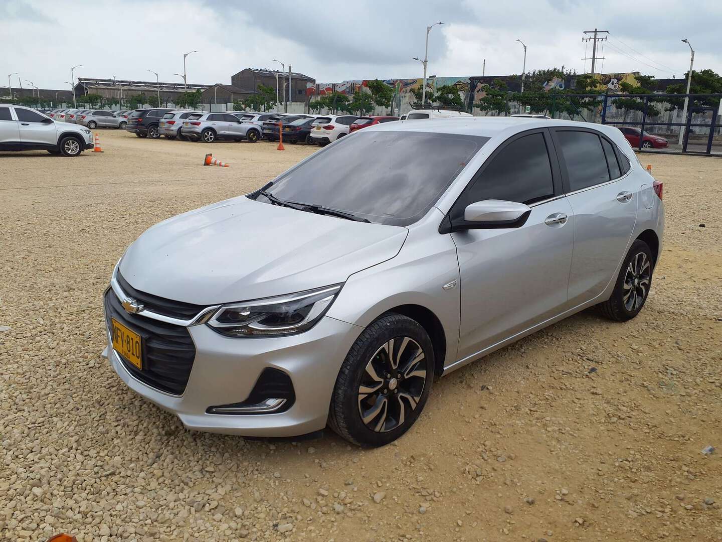 Chevrolet - Onix - 2023
