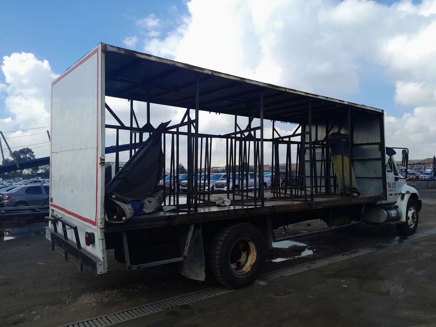 International - 4300 - 2012
