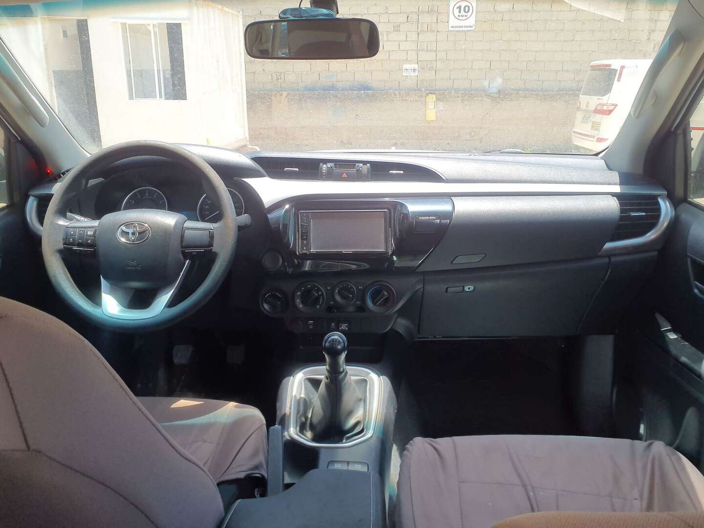 Toyota - Hilux - 2019