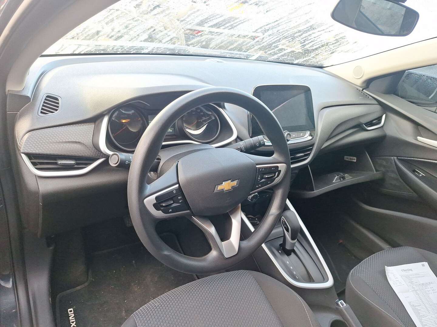 Chevrolet - Onix - 2025