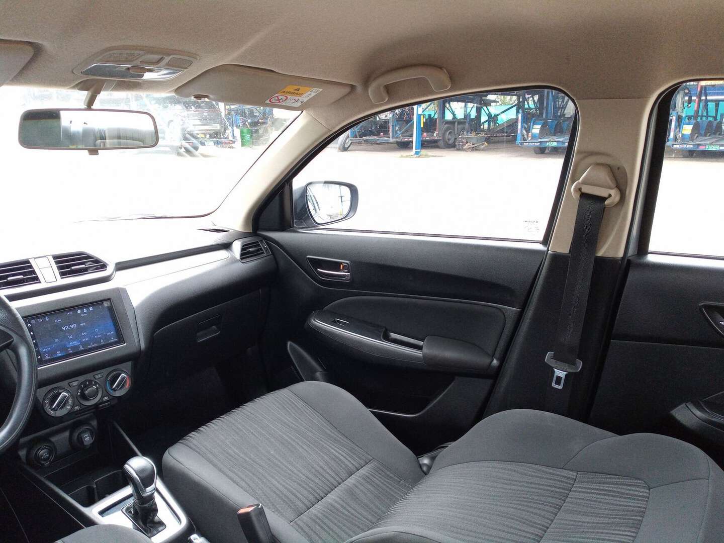 Suzuki - Swift - 2023