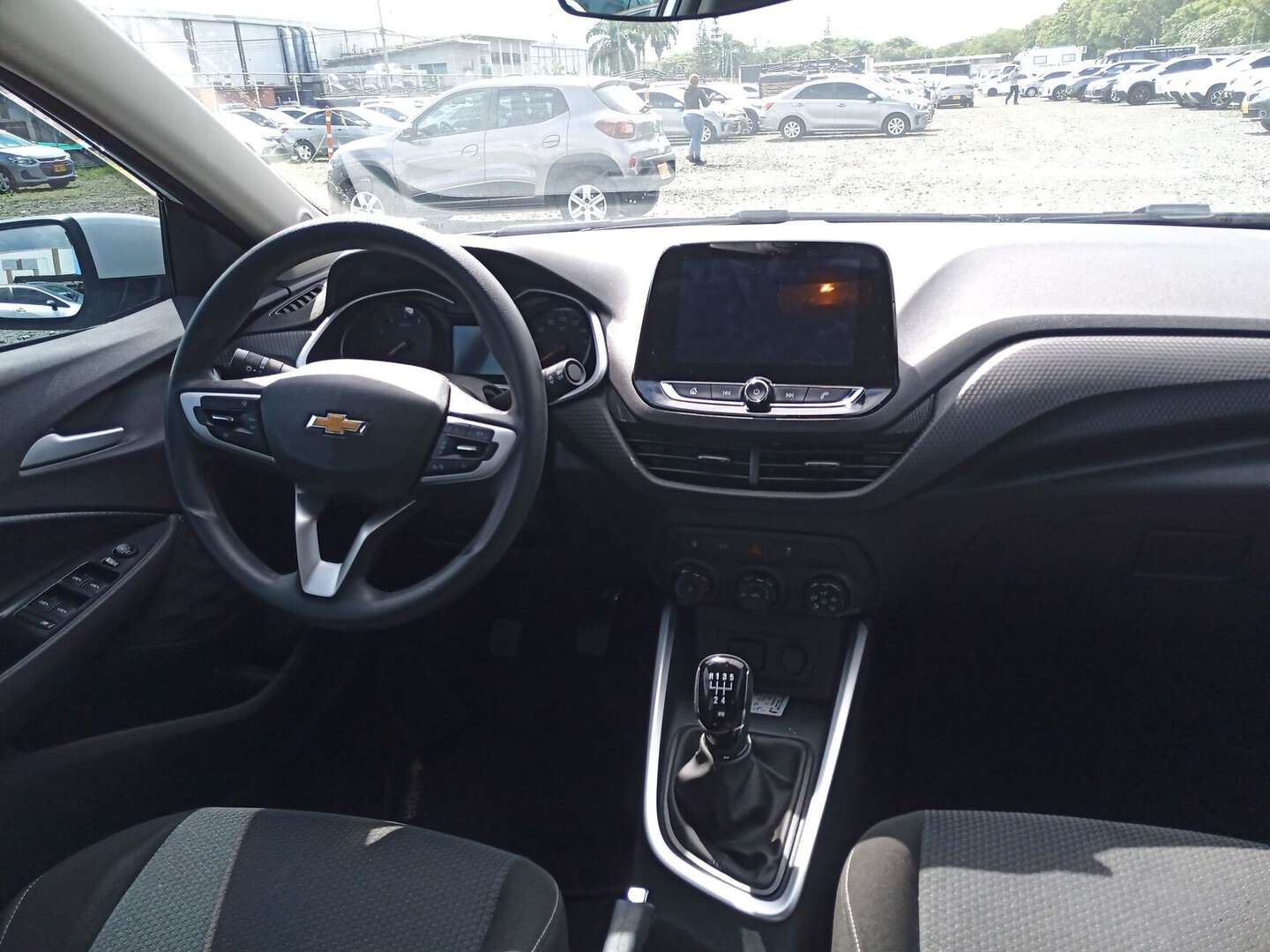 Chevrolet - Onix - 2025
