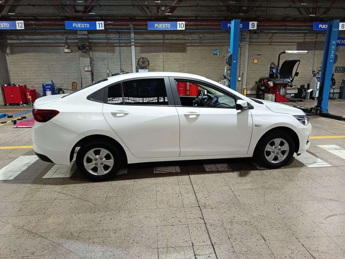 Chevrolet - Onix - 2025