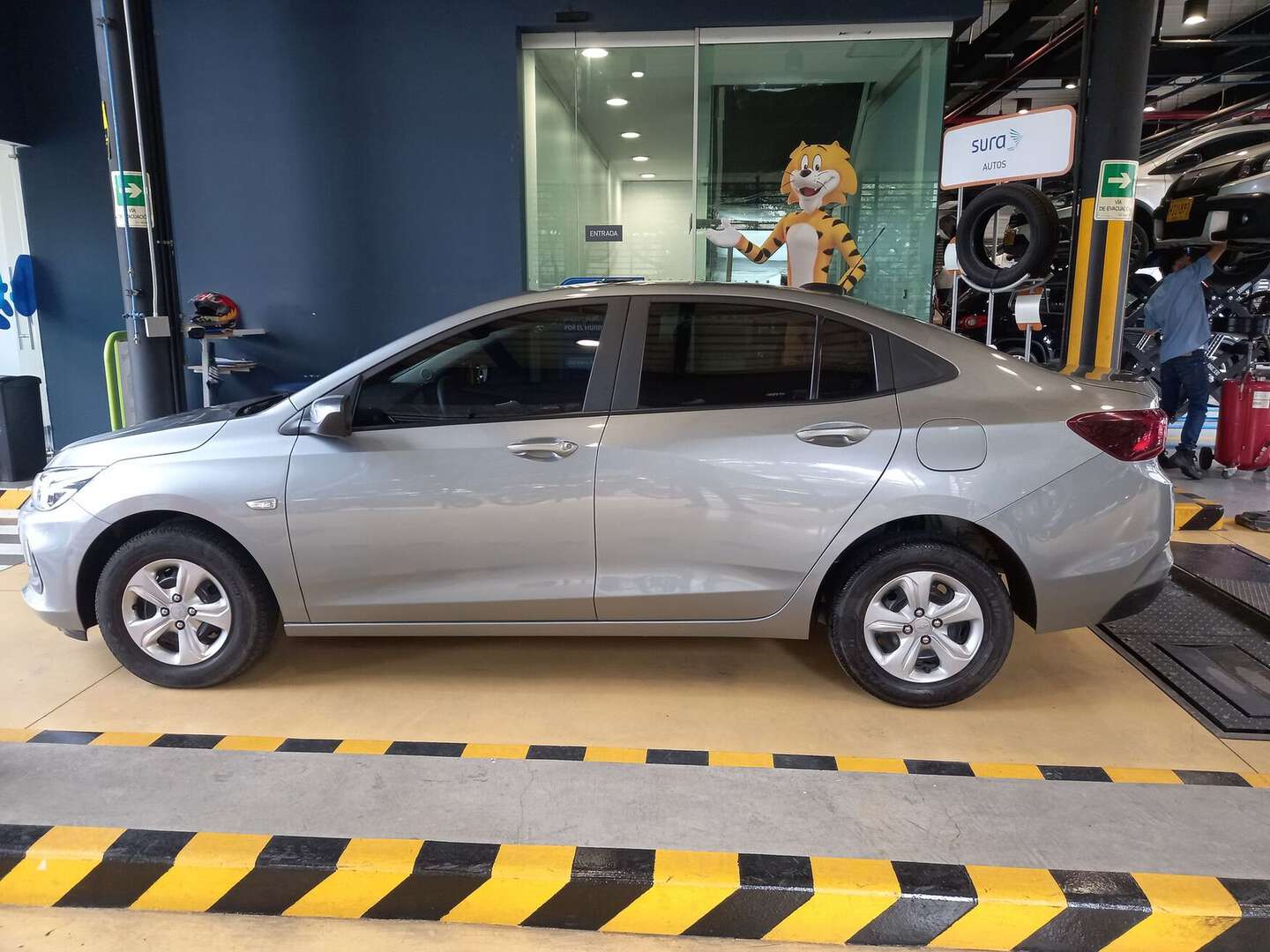 Chevrolet - Onix - 2025