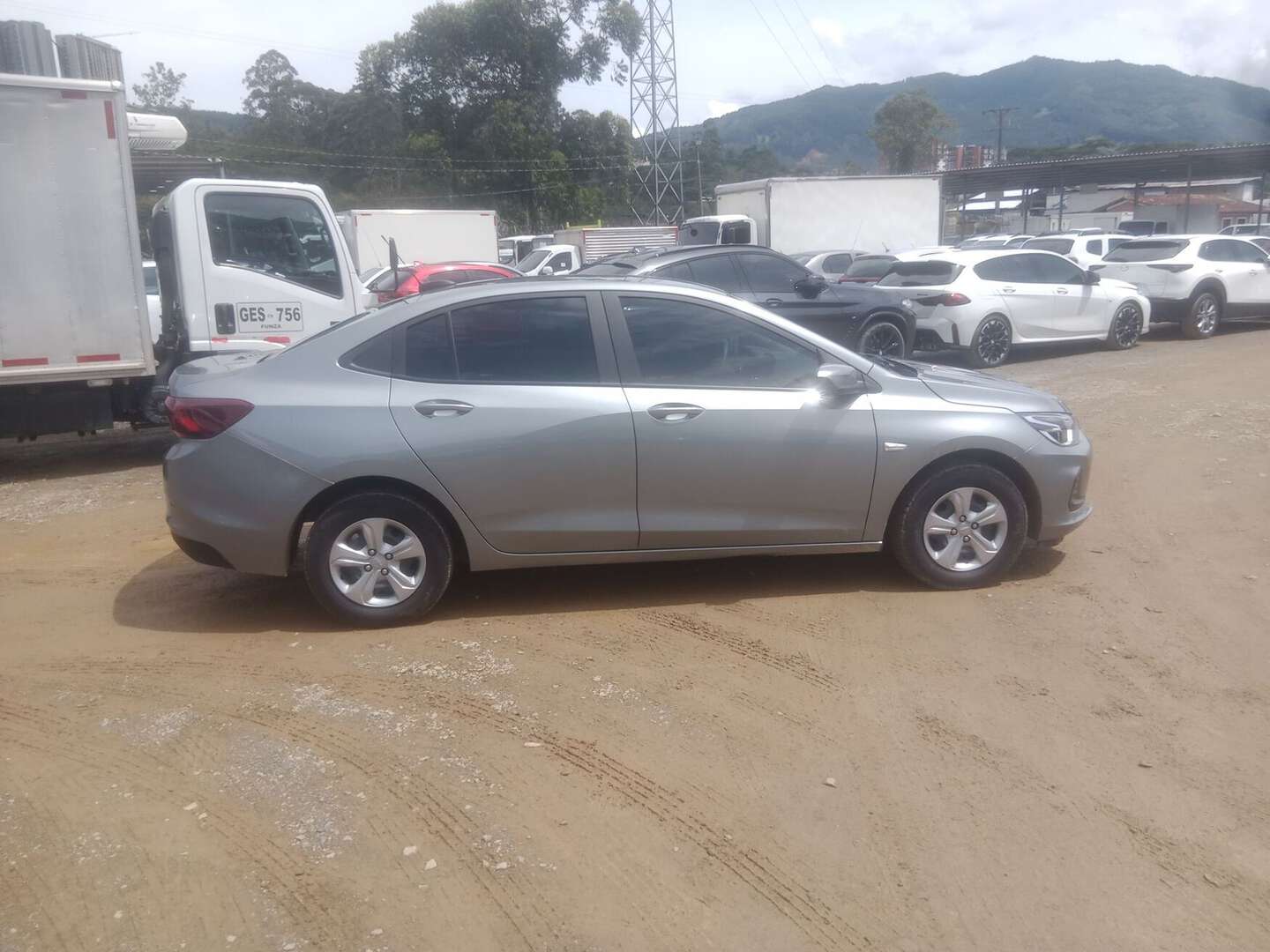 Chevrolet - Onix - 2025