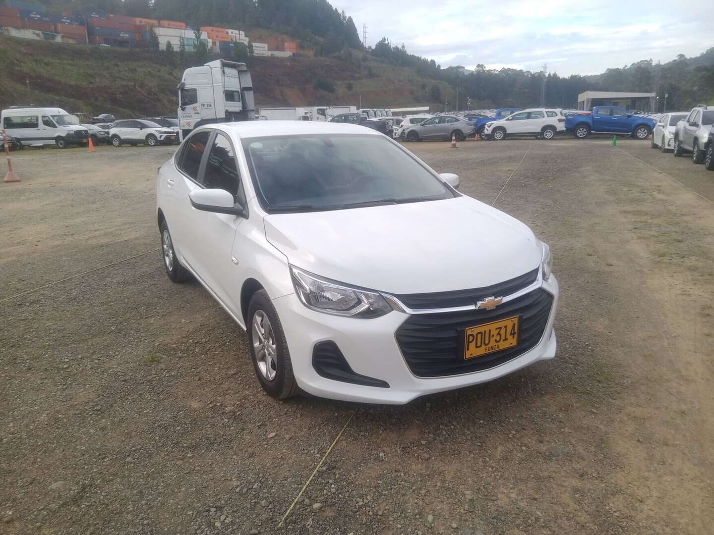 Chevrolet - Onix - 2025