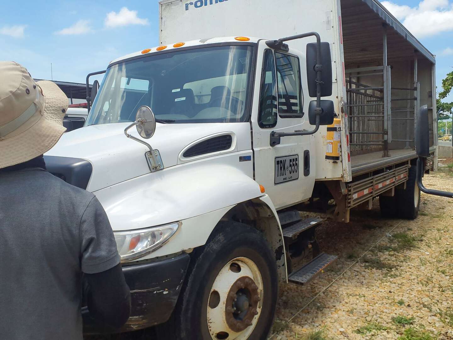 International - 4300 - 2013