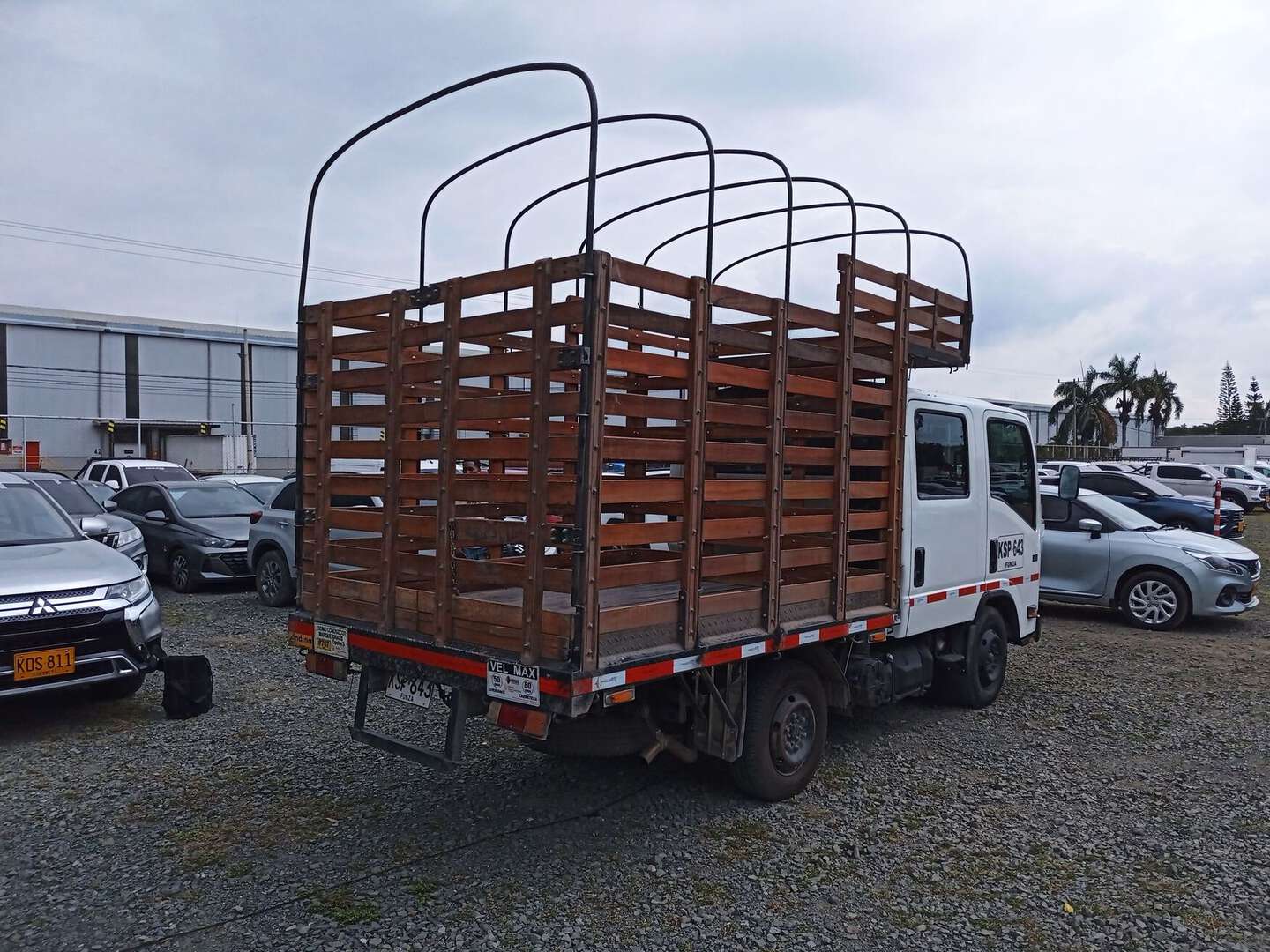 Chevrolet - NHR Doble - 2022