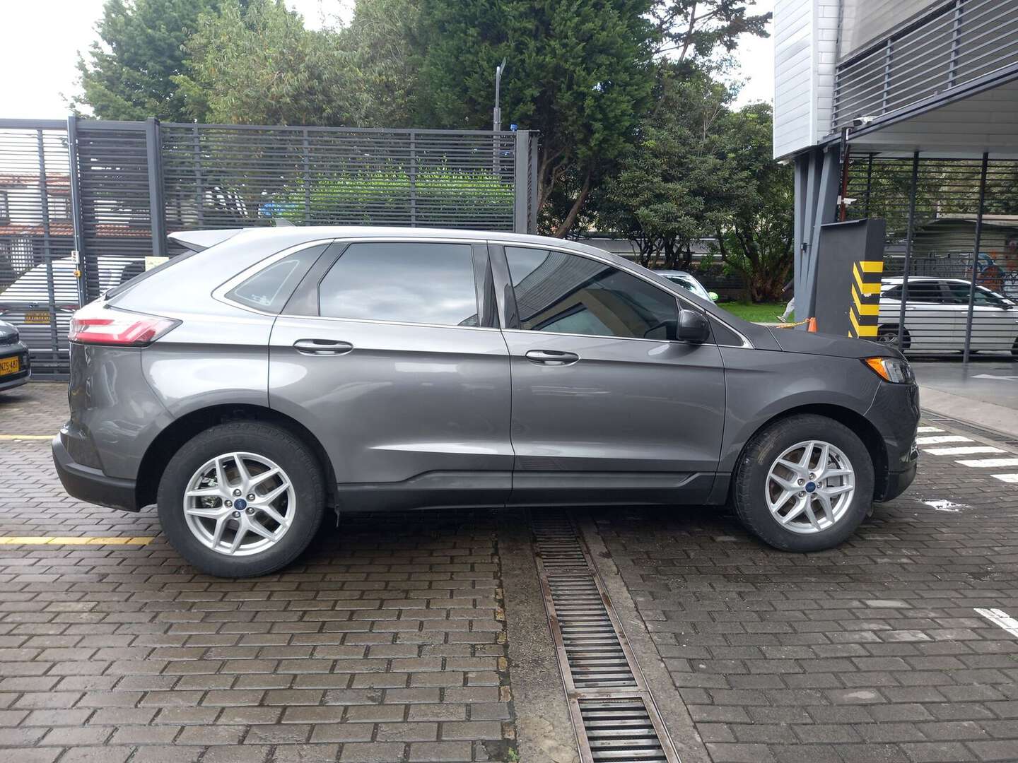Ford - Edge - 2022