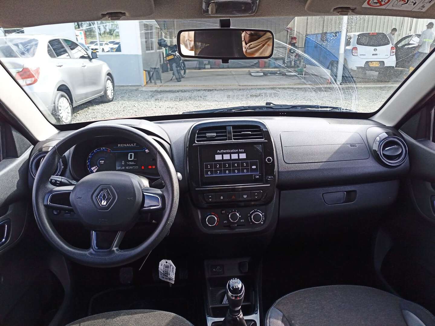 Renault - Kwid - 2023