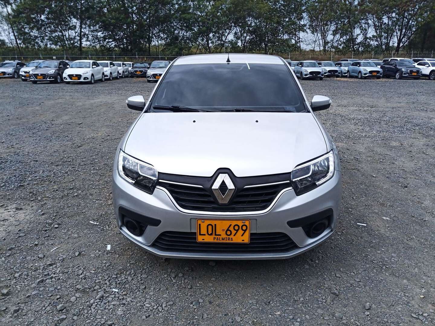 Renault - Logan - 2023