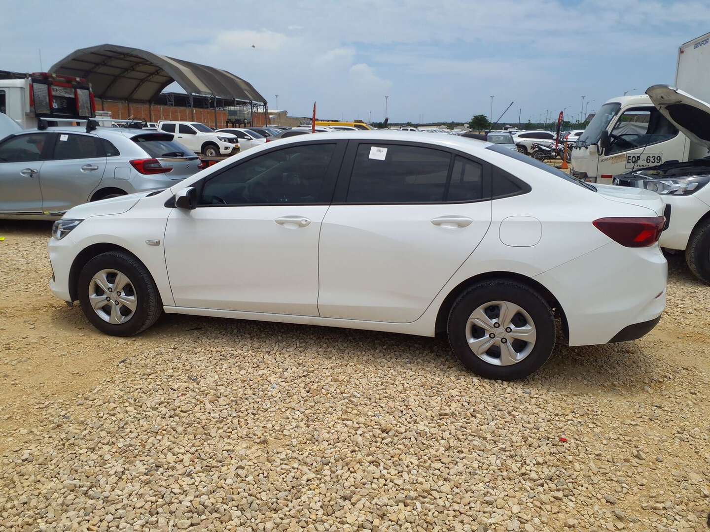 Chevrolet - Onix - 2025