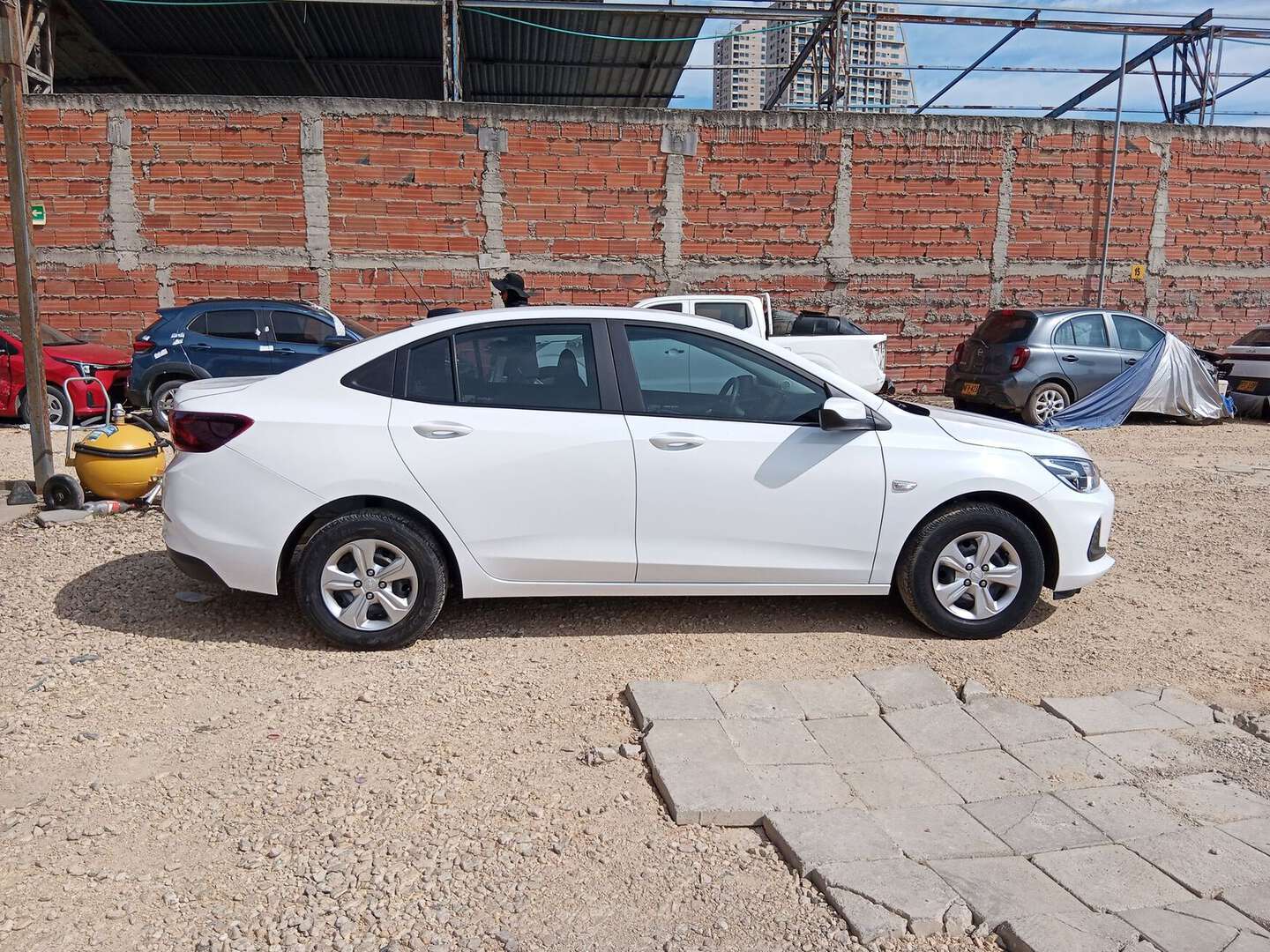 Chevrolet - Onix - 2025