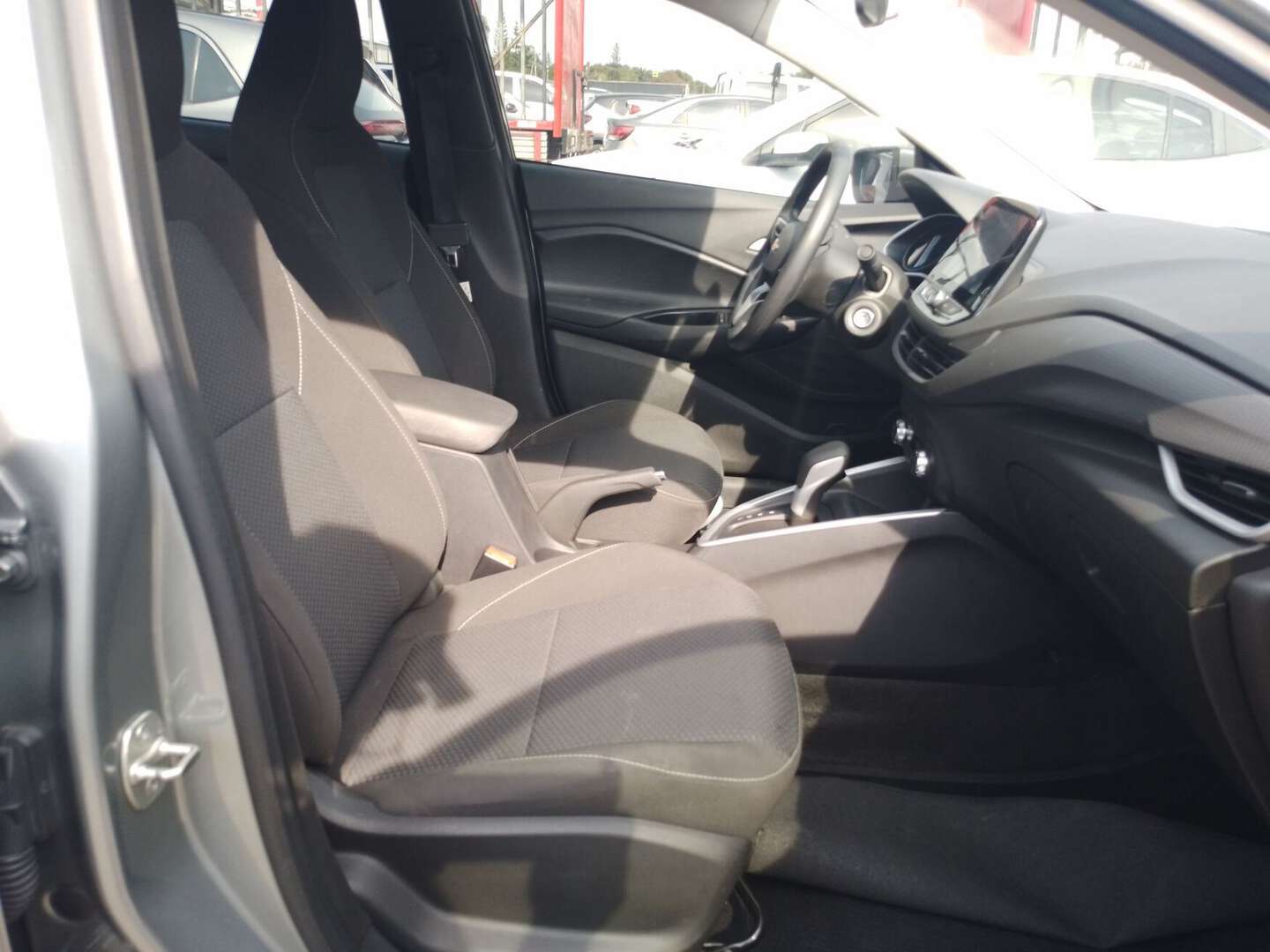 Chevrolet - Onix - 2025