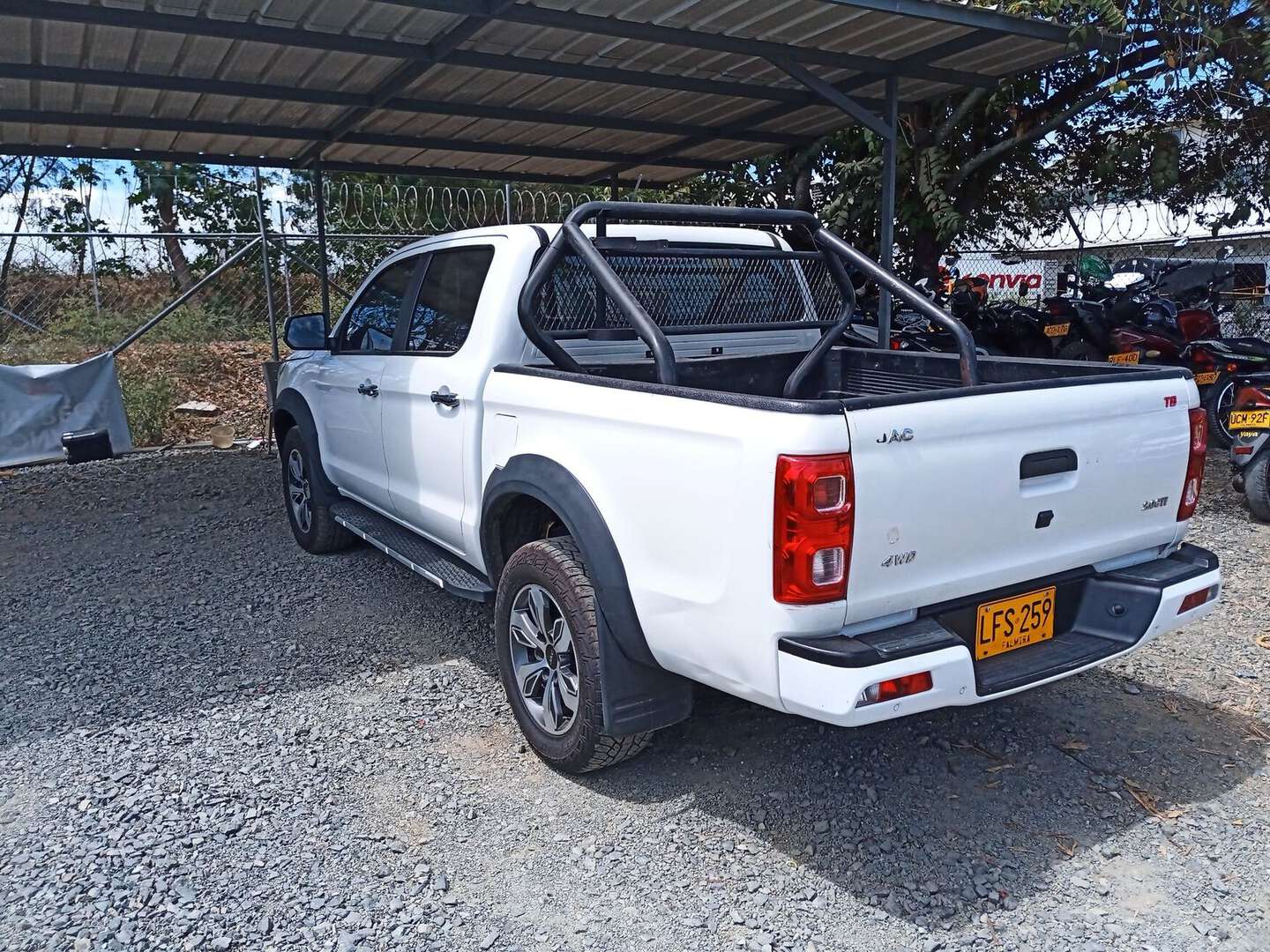 Jac - JT8 - 2023