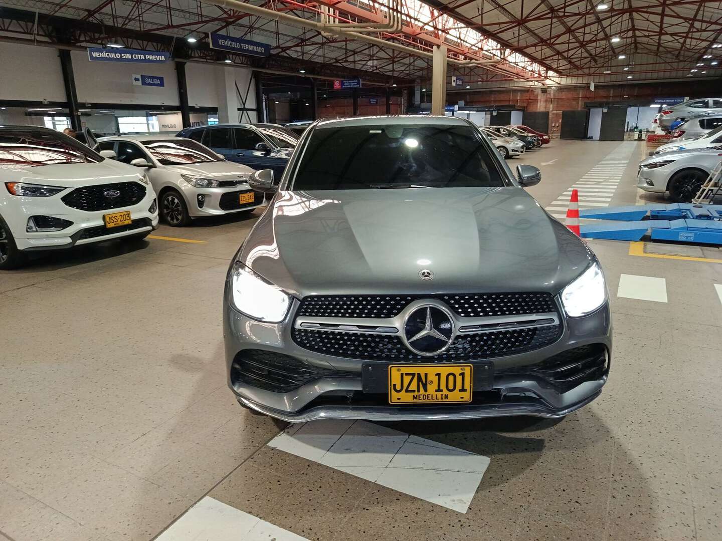 Mercedes Benz - GLC300E - 2022
