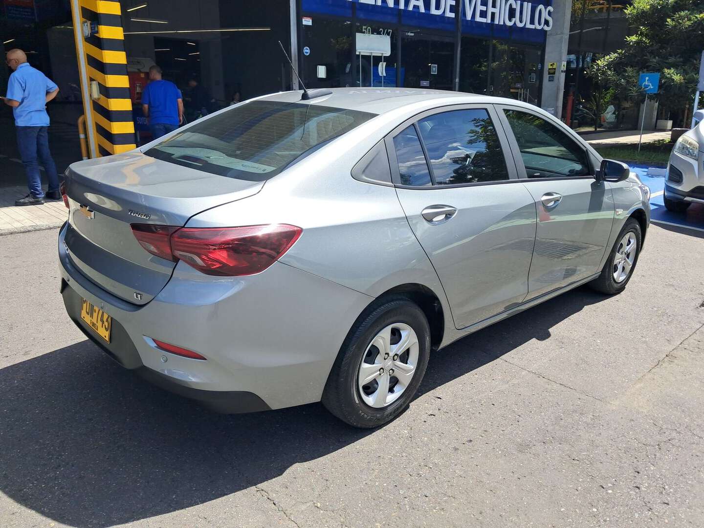Chevrolet - Onix - 2025