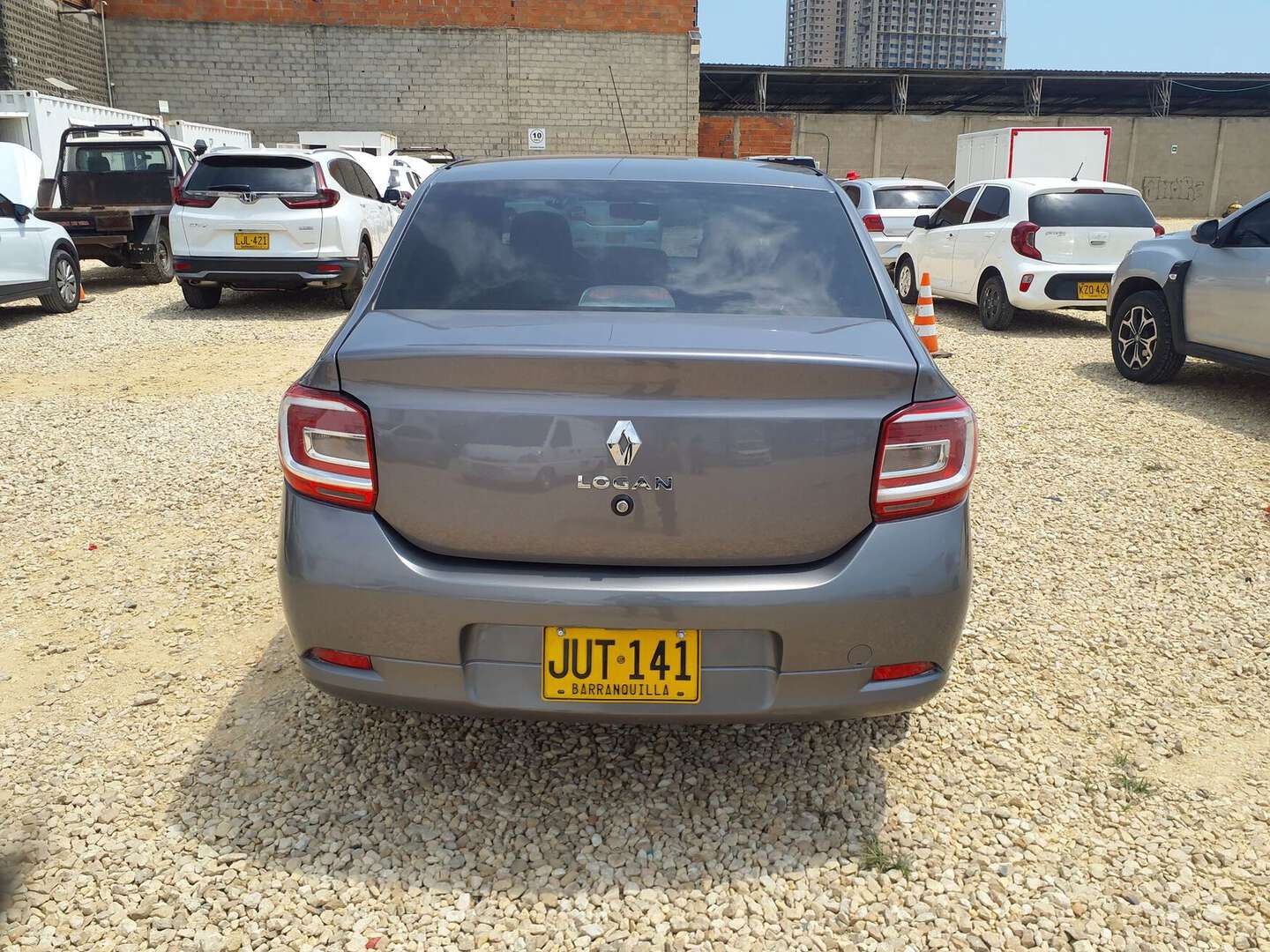 Renault - Logan - 2022