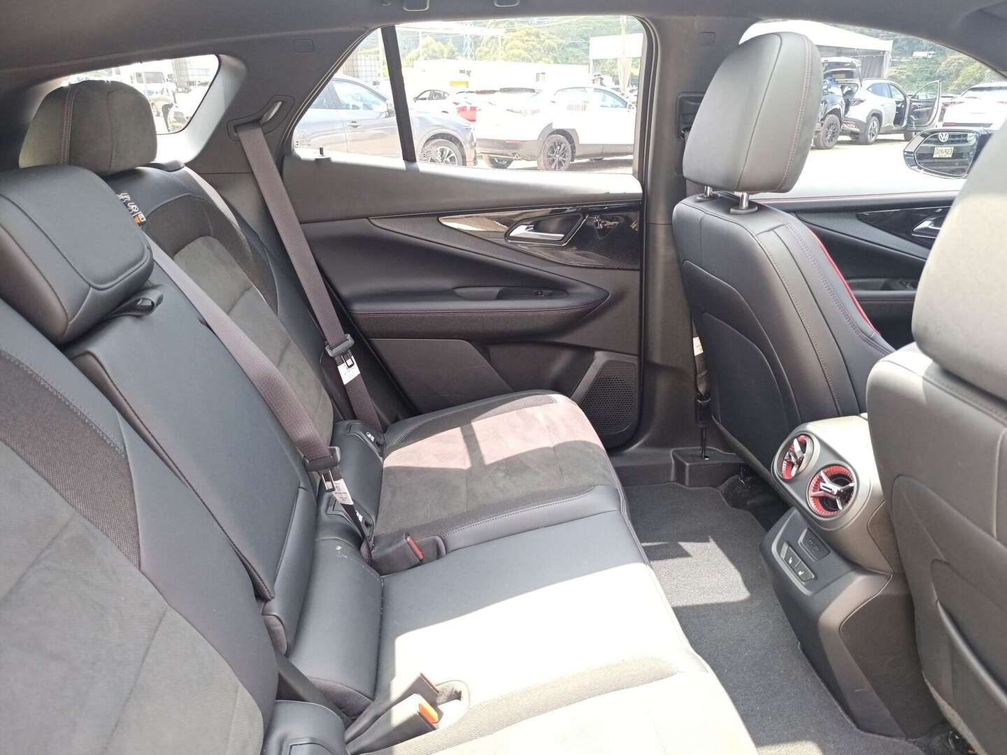 Chevrolet - BLAZER - 2025