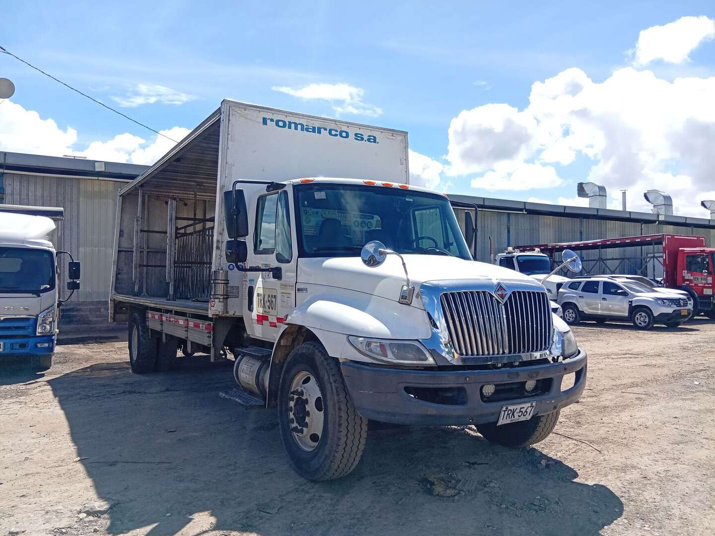 International - 4300 - 2013