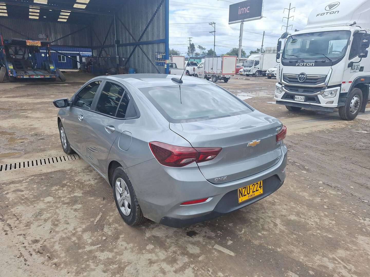 Chevrolet - Onix - 2025