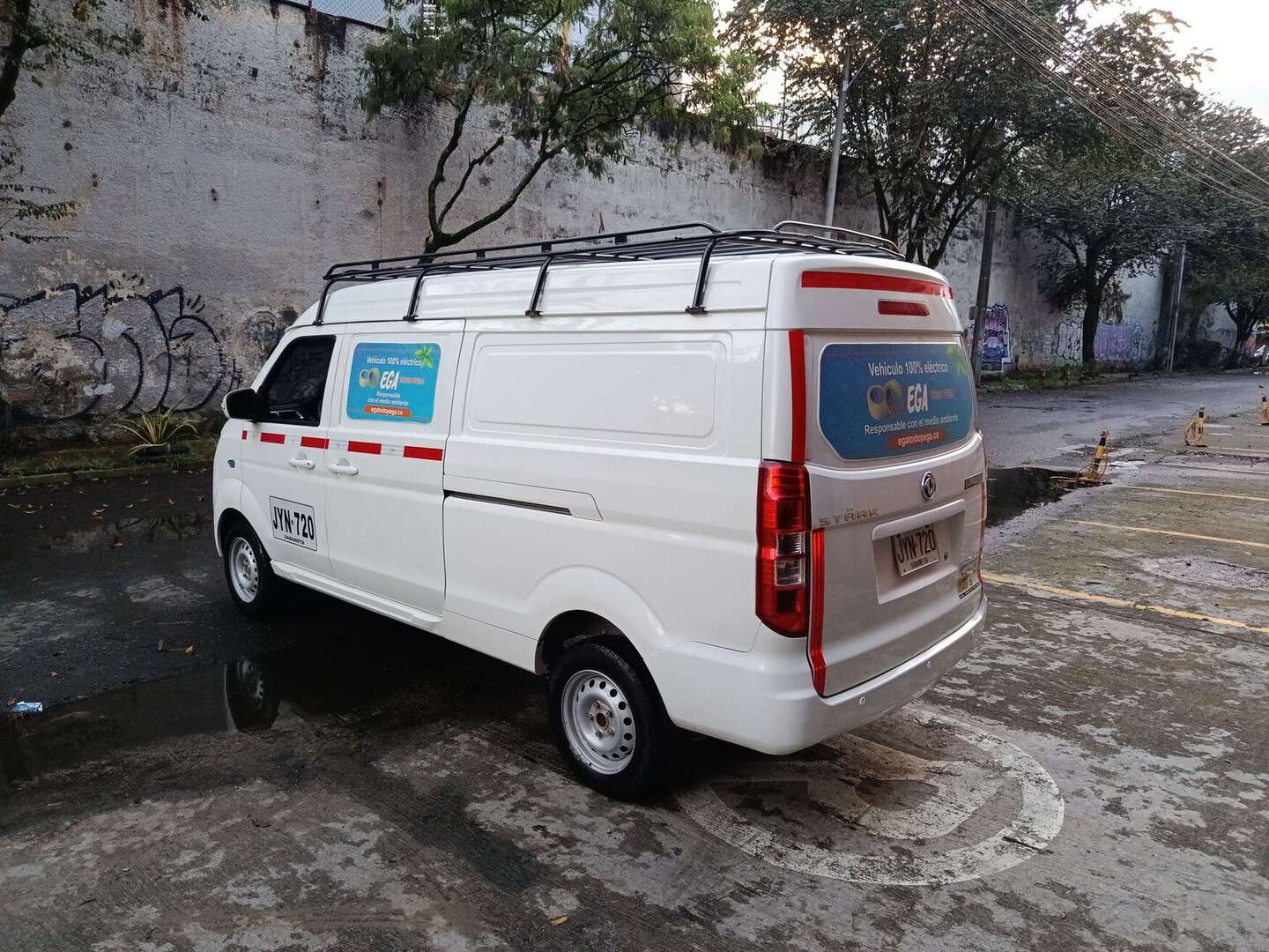 Dongfeng - E-Cargo 1T - 2021